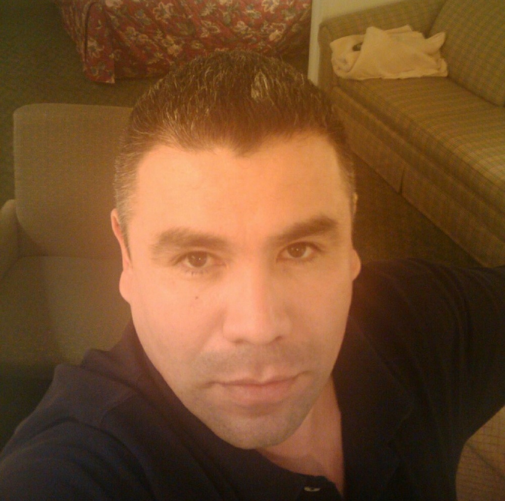 Meet your Posher, Manuel